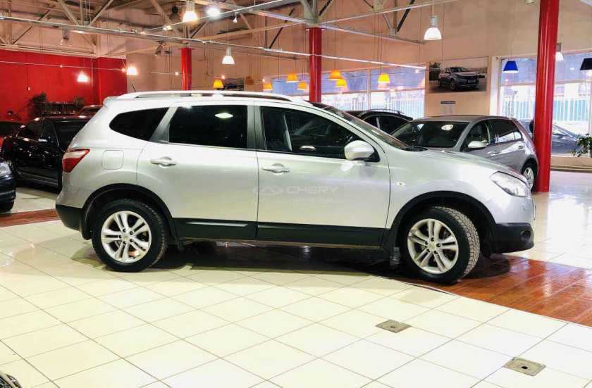 Nissan Qashqai+2