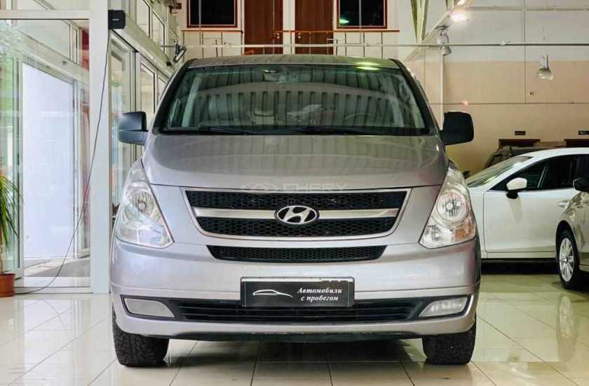 Hyundai Grand Starex