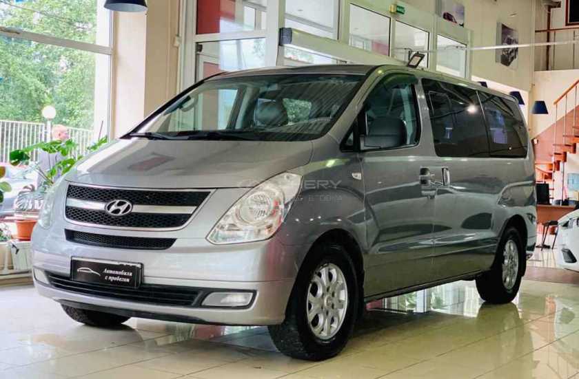 Hyundai Grand Starex