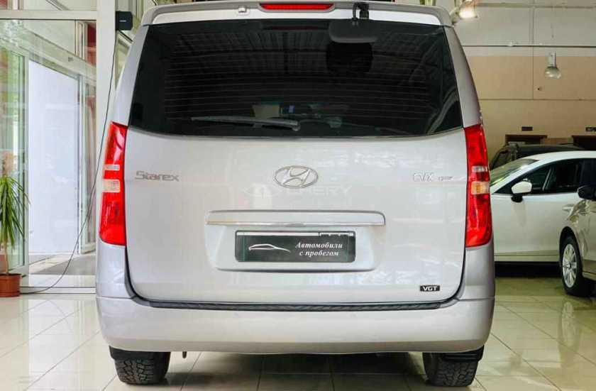 Hyundai Grand Starex
