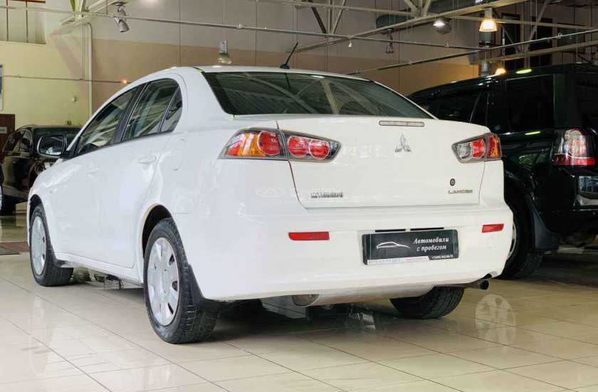 Mitsubishi Lancer