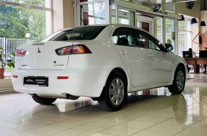 Mitsubishi Lancer