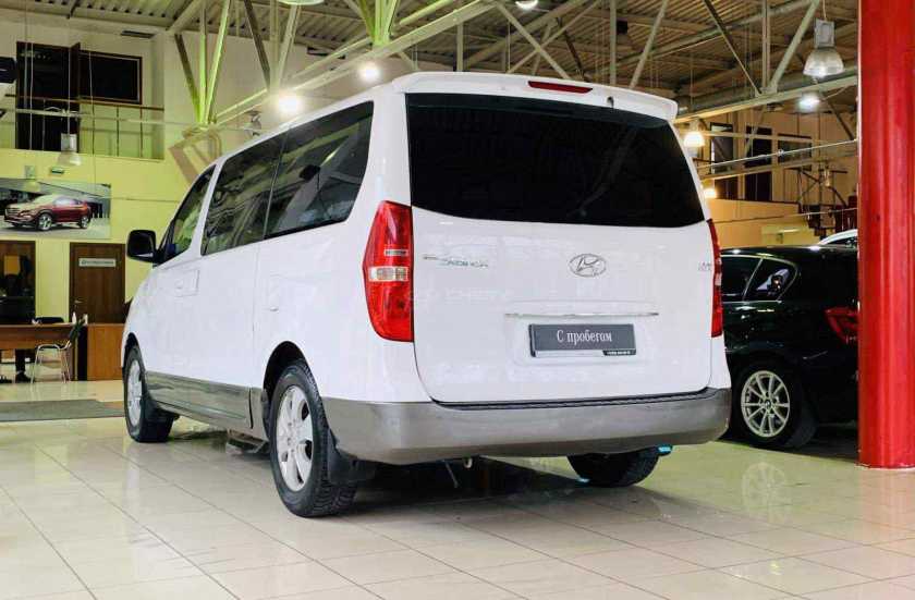 Hyundai Grand Starex