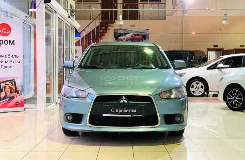 Mitsubishi Lancer
