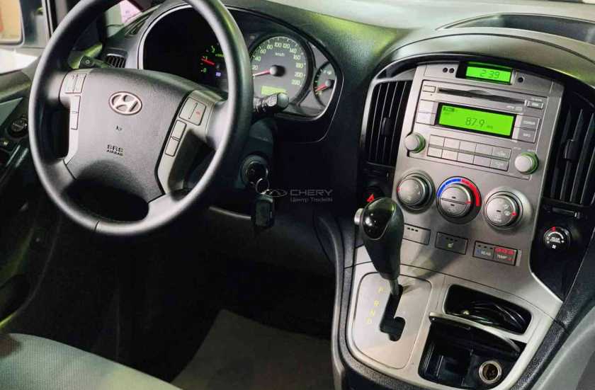 Hyundai Grand Starex