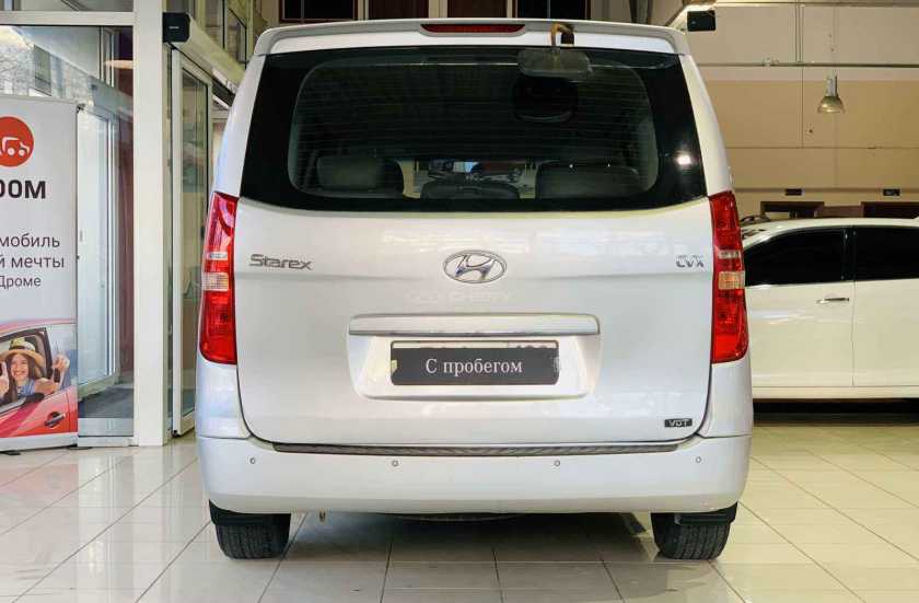 Hyundai Grand Starex