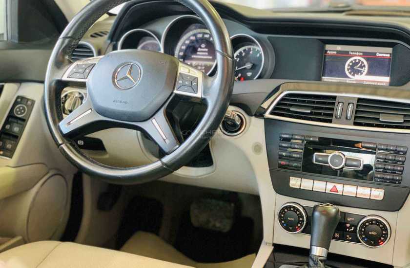Mercedes-Benz C-Класс