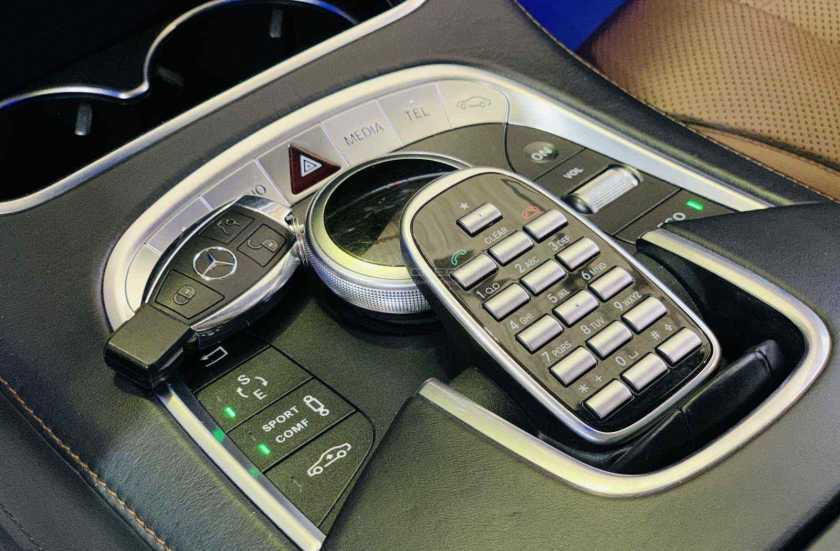 Mercedes-Benz S-Класс