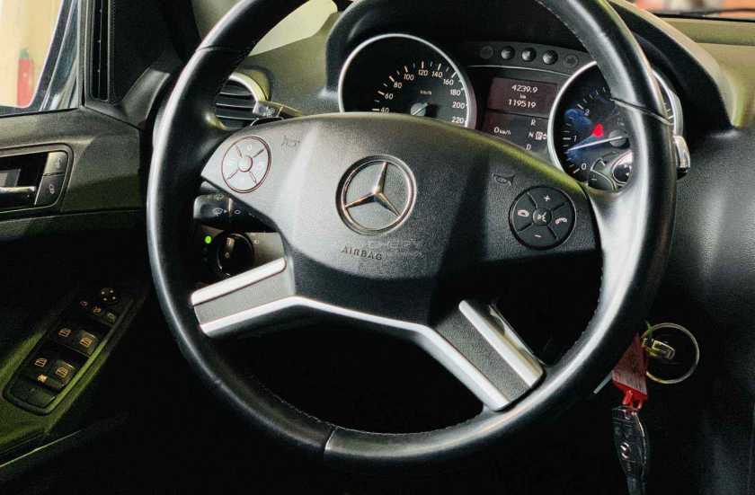 Mercedes-Benz M-Класс