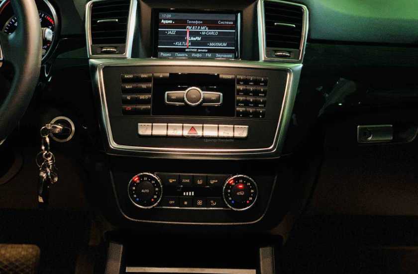 Mercedes-Benz M-Класс