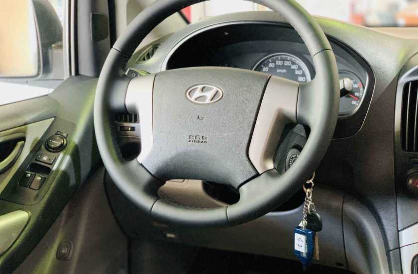 Hyundai H-1
