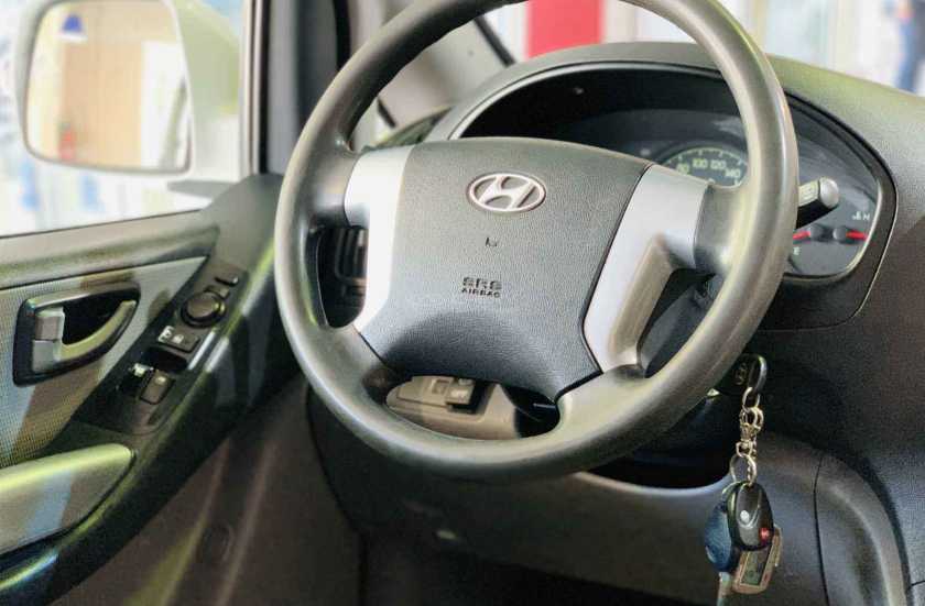 Hyundai Grand Starex