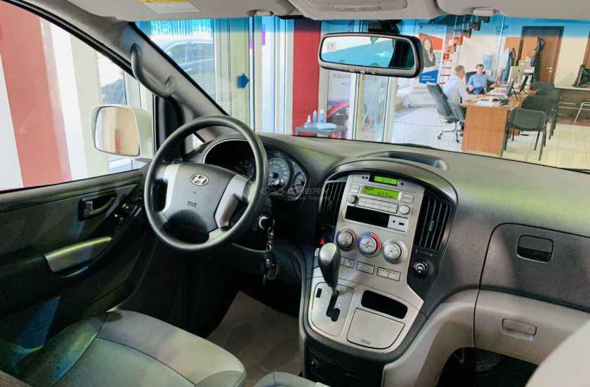 Hyundai Grand Starex