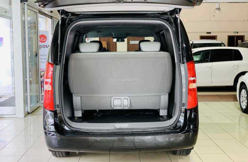 Hyundai Grand Starex