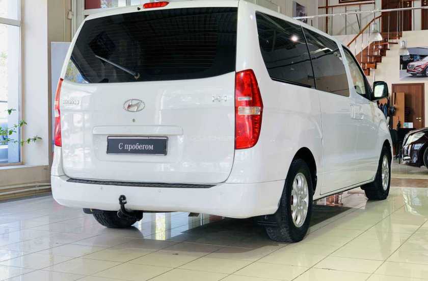 Hyundai H-1