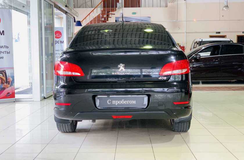 Peugeot 408