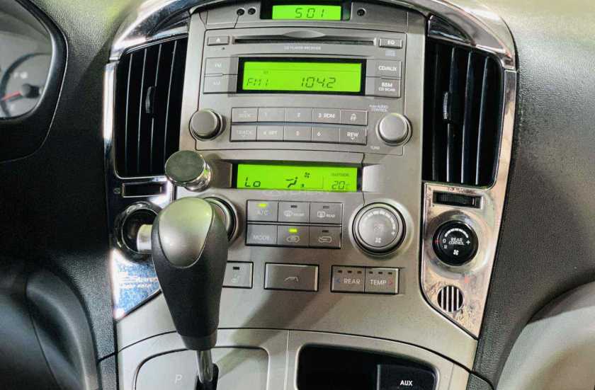 Hyundai Grand Starex