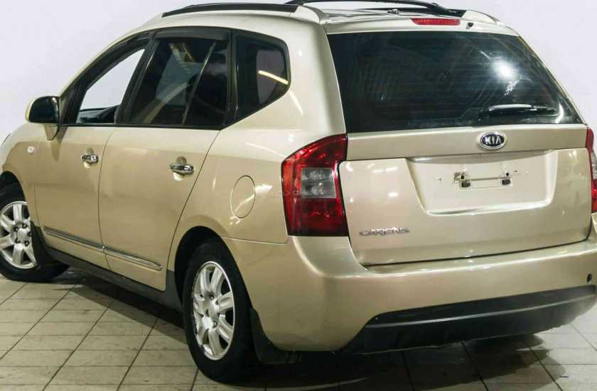 Kia Carens