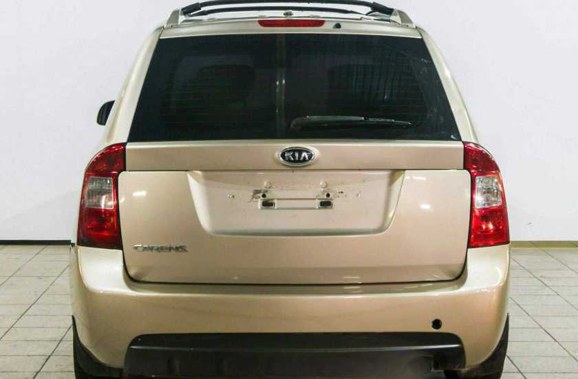 Kia Carens