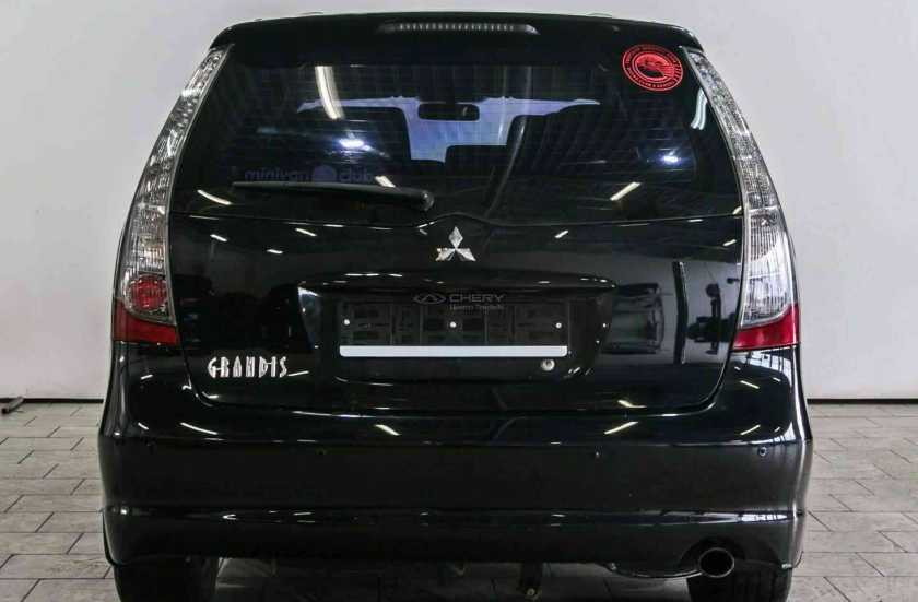 Mitsubishi Grandis
