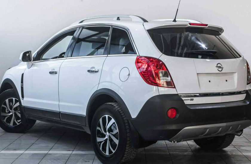 Антара отзывы. Opel Antara 2.4. Opel Antara 2.2. Опель Антара 2.2 2013. Длина Опель Антара 2012