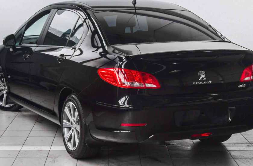 Peugeot 408