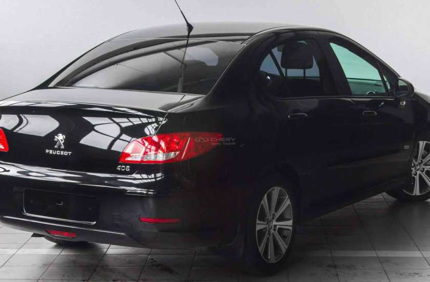Peugeot 408