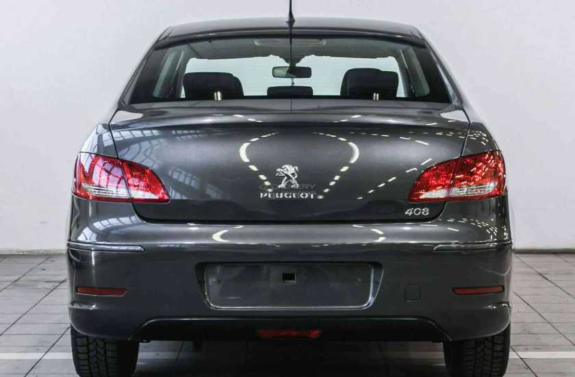 Peugeot 408