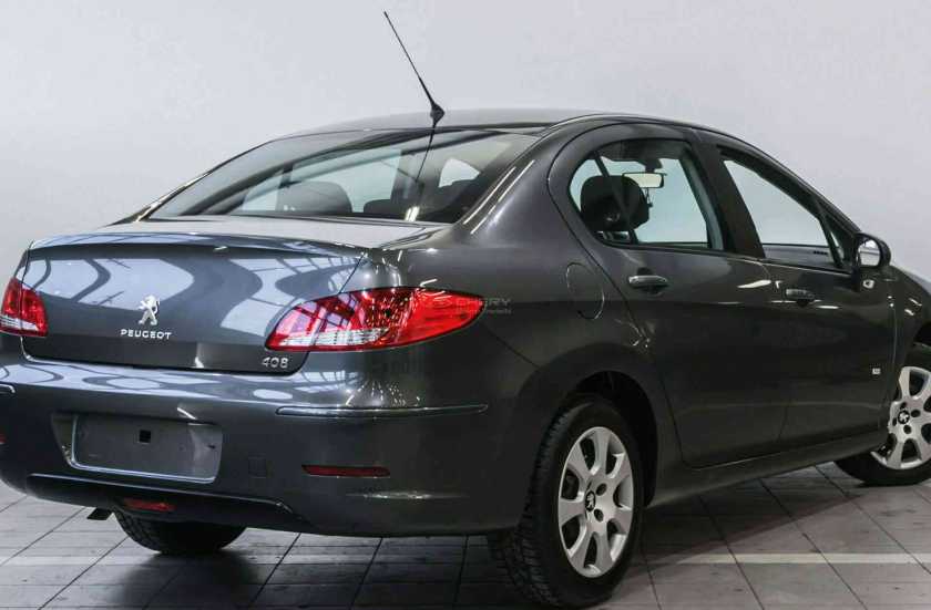 Peugeot 408