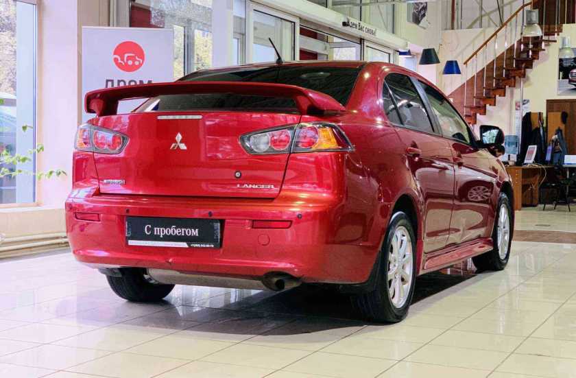 Mitsubishi Lancer