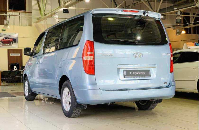 Hyundai Grand Starex