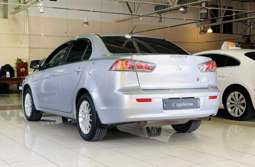 Mitsubishi Lancer