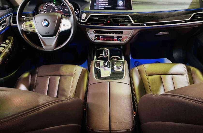 BMW 7 серии