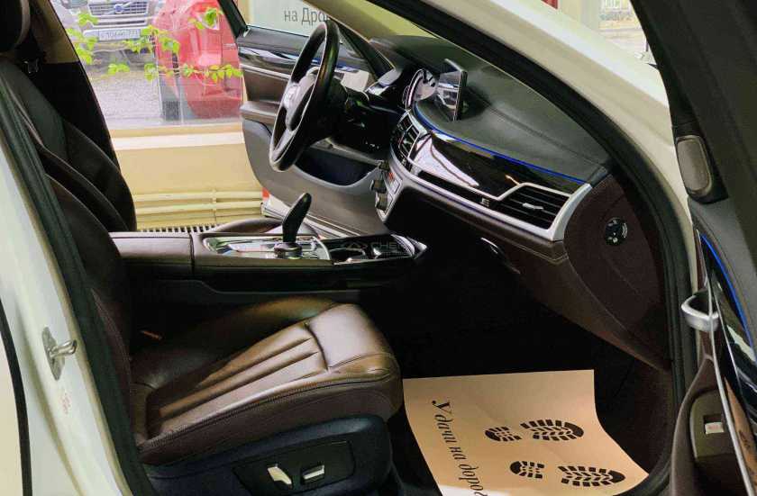 BMW 7 серии