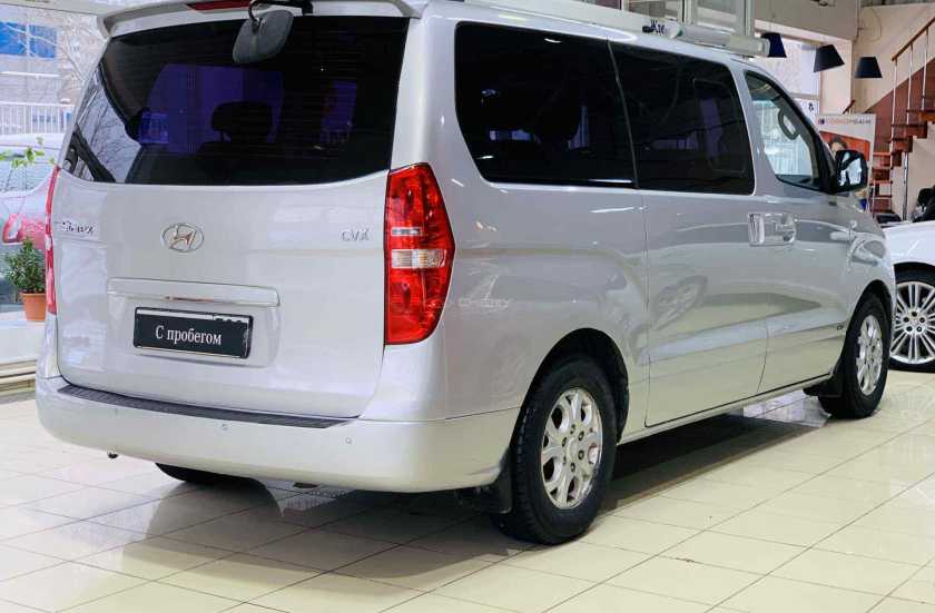Hyundai Grand Starex
