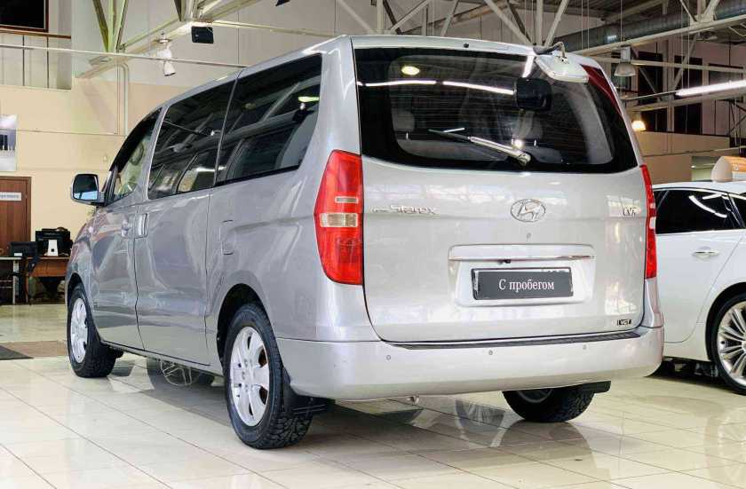 Hyundai Grand Starex