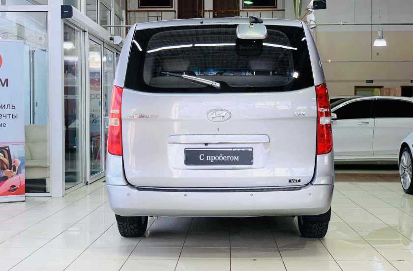 Hyundai Grand Starex