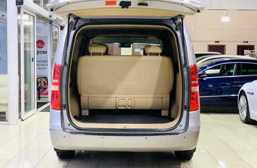 Hyundai Grand Starex