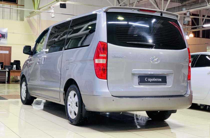 Hyundai Grand Starex
