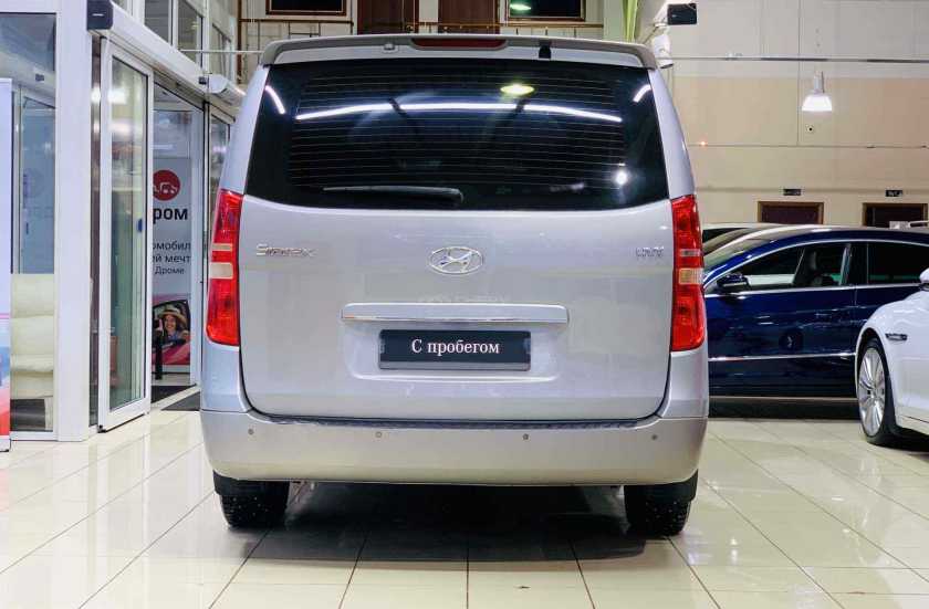 Hyundai Grand Starex