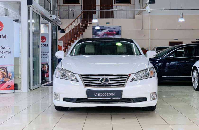 Lexus ES