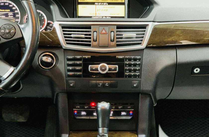 Mercedes-Benz E-Класс