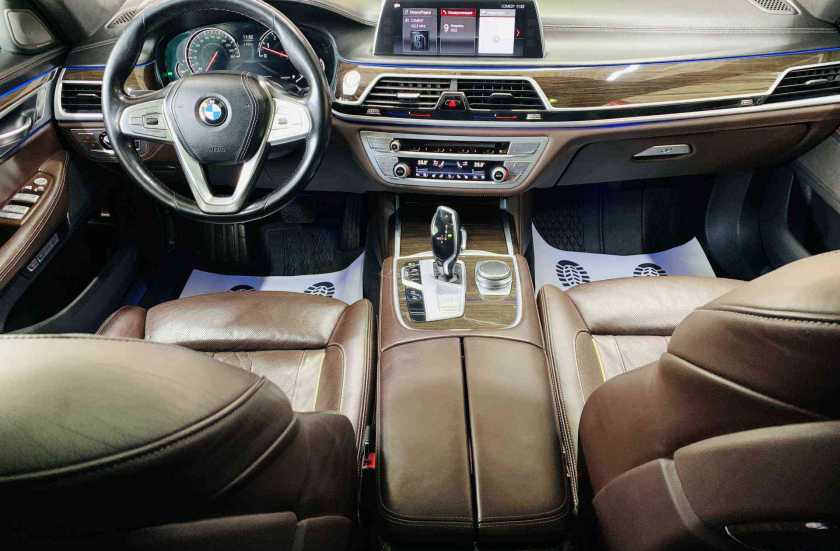 BMW 7 серии