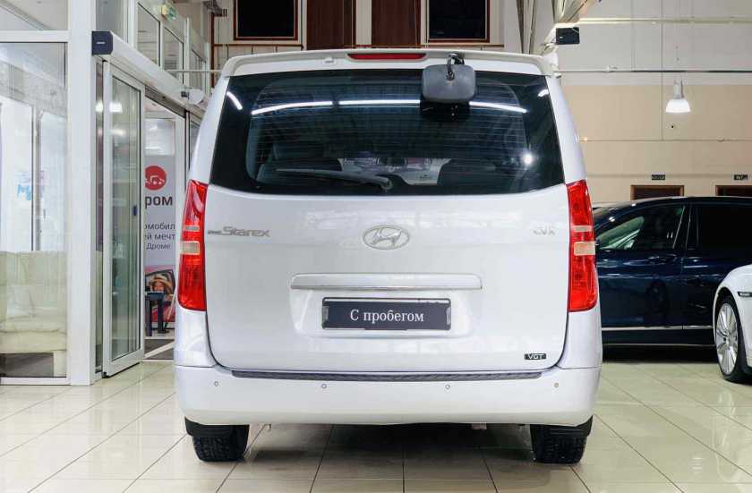 Hyundai Grand Starex