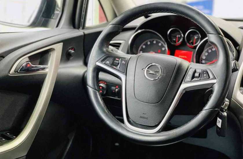 Opel Astra 2010 г.в.