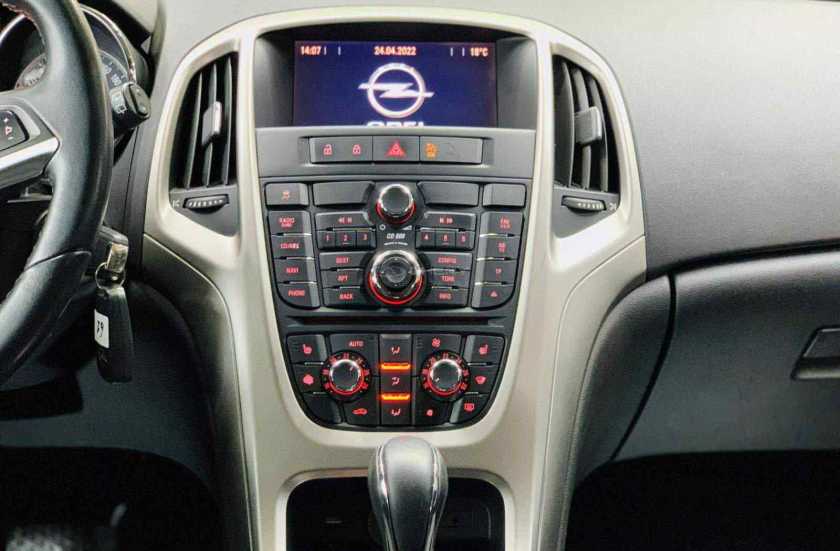 Opel Astra 2010 г.в.