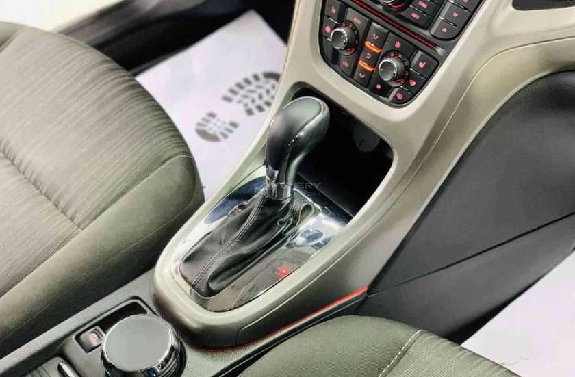 Opel Astra 2010 г.в.