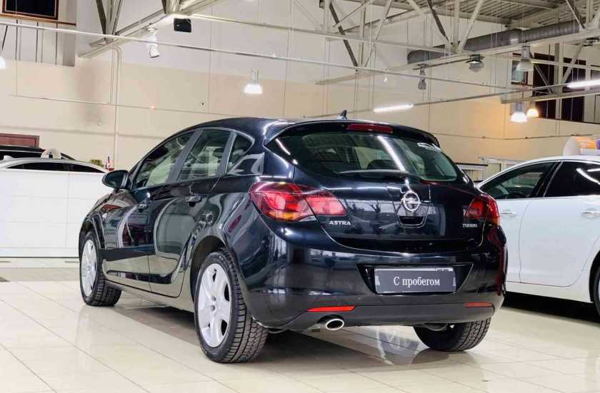 Opel Astra 2010 г.в.