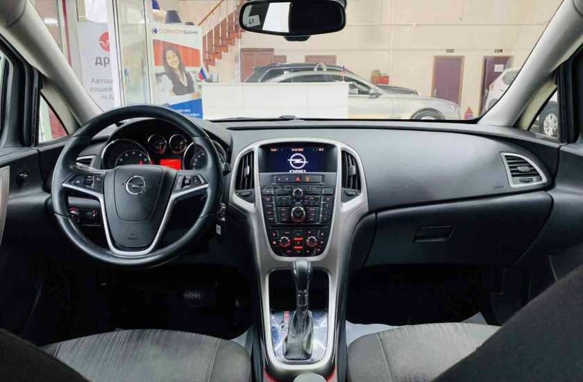 Opel Astra 2010 г.в.