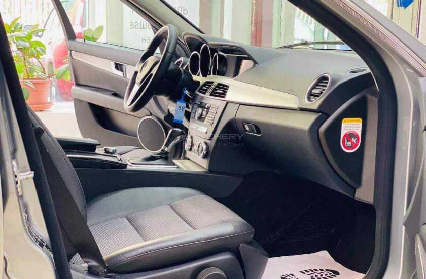 Mercedes-Benz C-Класс